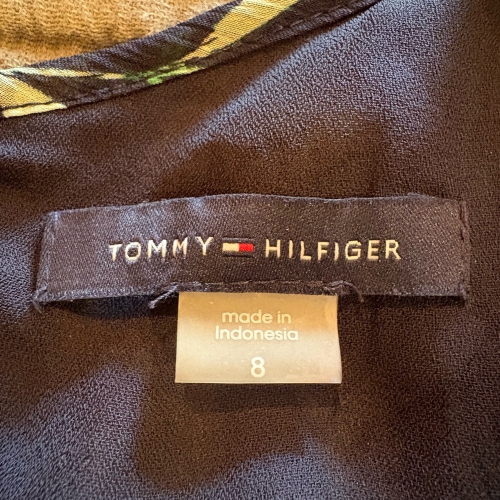 Tommy Hilfiger Printed Ruffled Wide Leg Jumpsuit women’s size 8 - Picture 9 of 16